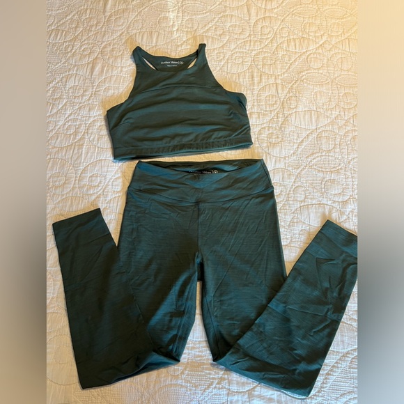 Outdoor Voices Set - Picture 6 of 7